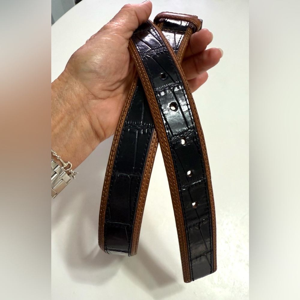 Like new Mens leather Croc embossed belt blk/ tan size 34
